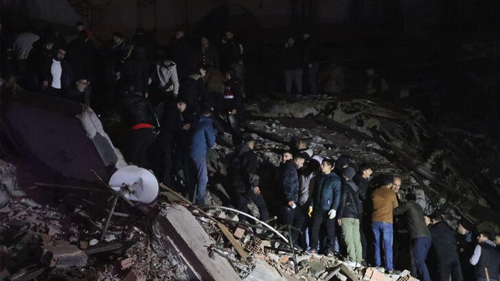 Seven provinces of Turkey shaken by 7.4 magnitude earthquake