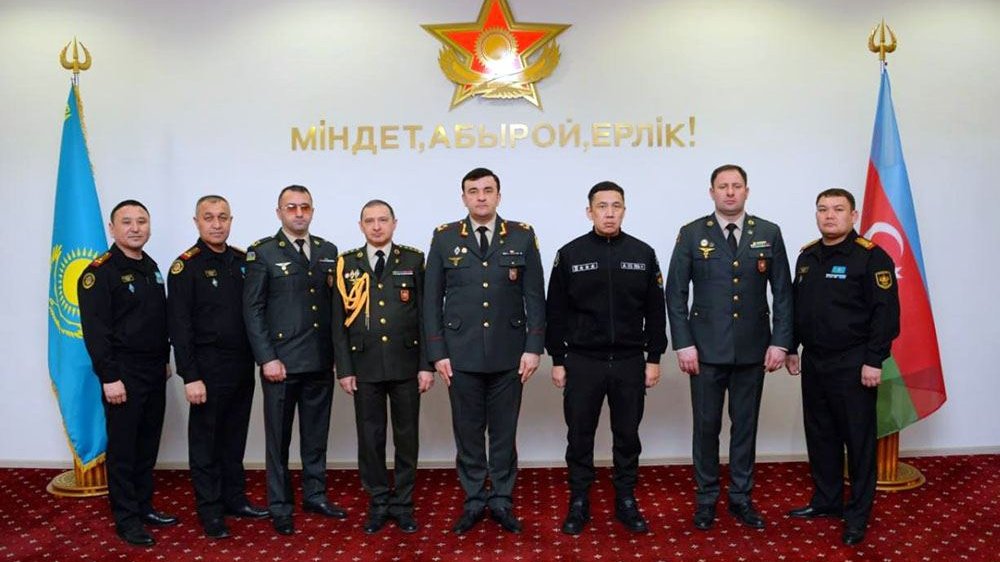 Müdafiə Nazirliyinin bir qrup nümayəndə heyəti Qazaxıstanda səfərdə olub