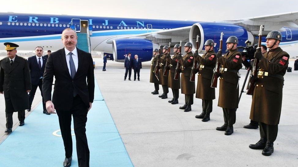 Prezident İlham Əliyev Türkiyəyə səfərə gəlib