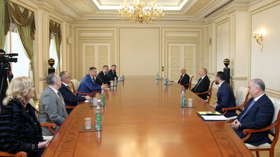 Prezident İlham Əliyev Bosniya və Herseqovinanın təhlükəsizlik nazirinin başçılıq etdiyi nümayəndə heyətini qəbul edib