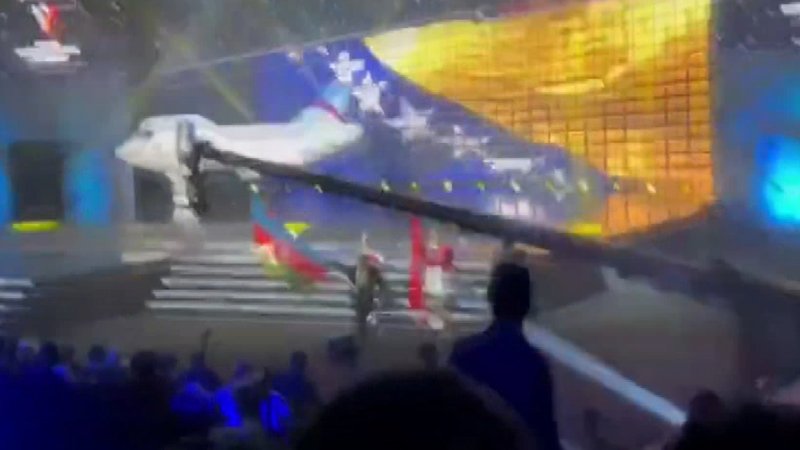 Azerbaijan flag burned at the opening of the European Weightlifting Championships in Yerevan