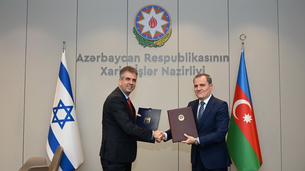 Azerbaijan, Israel discuss development of bilateral relations