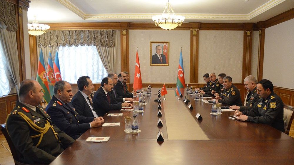 Türkiyə ilə hərbi-təhsil sahəsində əməkdaşlığın inkişaf perspektivləri müzakirə edilib