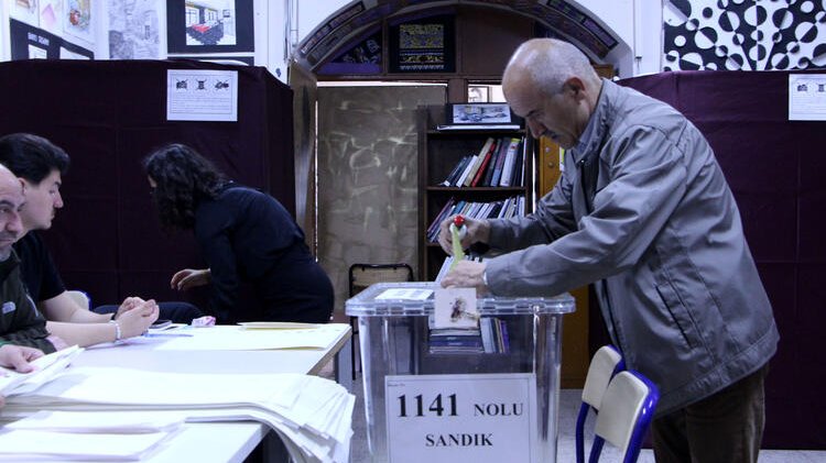 Ankarada 4 milyondan çox insan səsvermədə iştirak edəcək