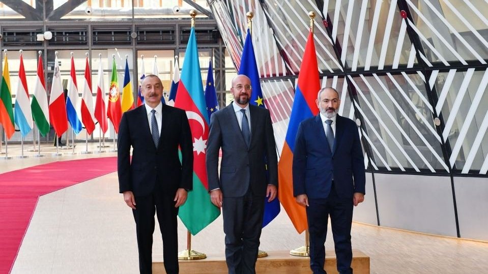 Brüsseldə Prezident İlham Əliyev, Nikol Paşinyan və Şarl Mişelin görüşü başlayıb