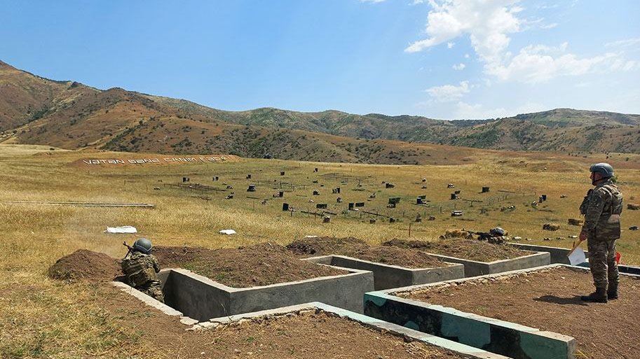 Azerbaijani Defense Ministry presents review of events of last week