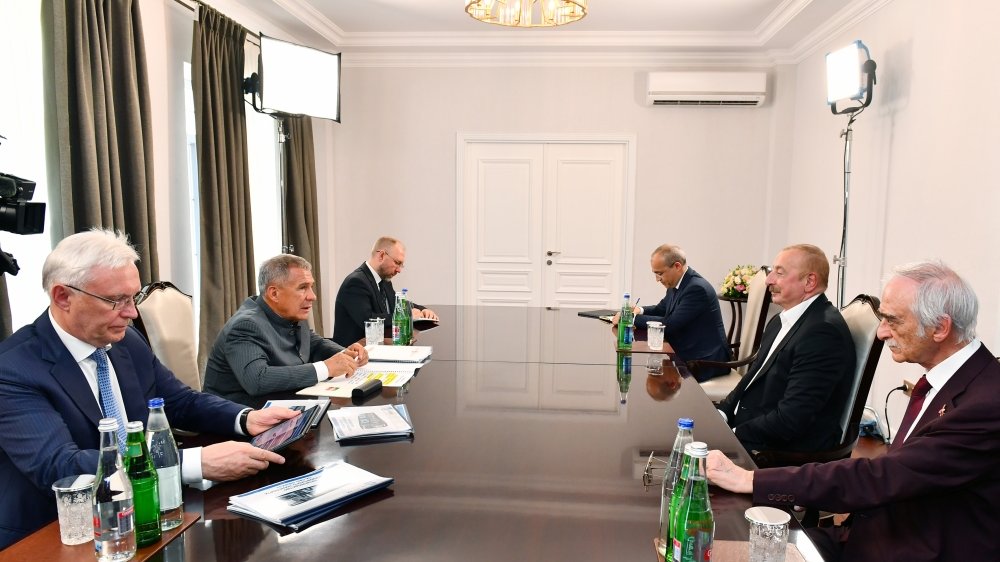 President of Azerbaijan Ilham Aliyev held meeting with Rais of Republic of Tatarstan Rustam Minnikhanov