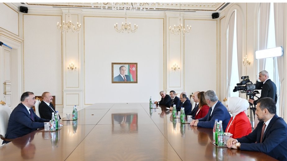 Prezident İlham Əliyev Türkiyə Böyük Millət Məclisinin sədrini qəbul edib