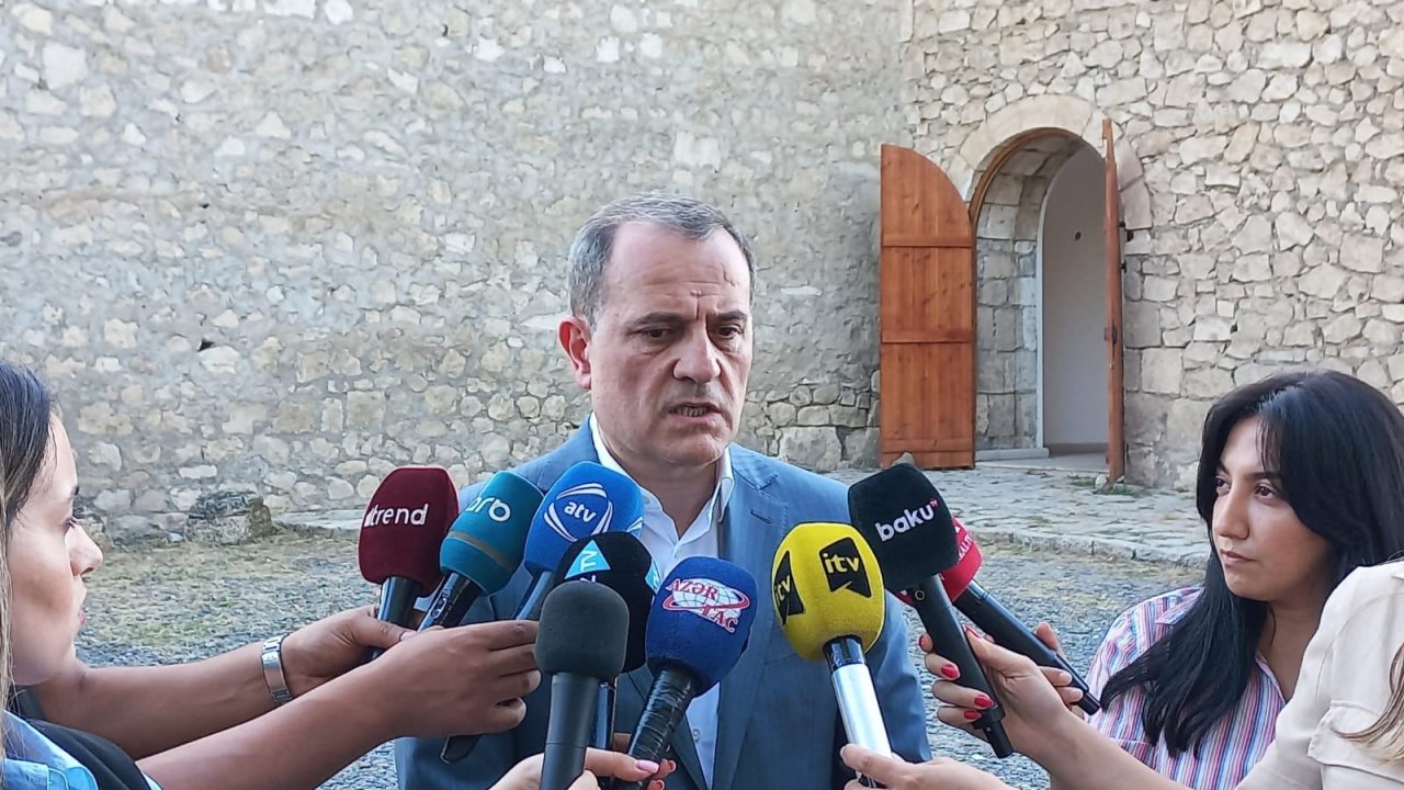 Müşavirəni Şəhidlər Xiyabanından başlamağımız təsadüfi deyil - Ceyhun Bayramov