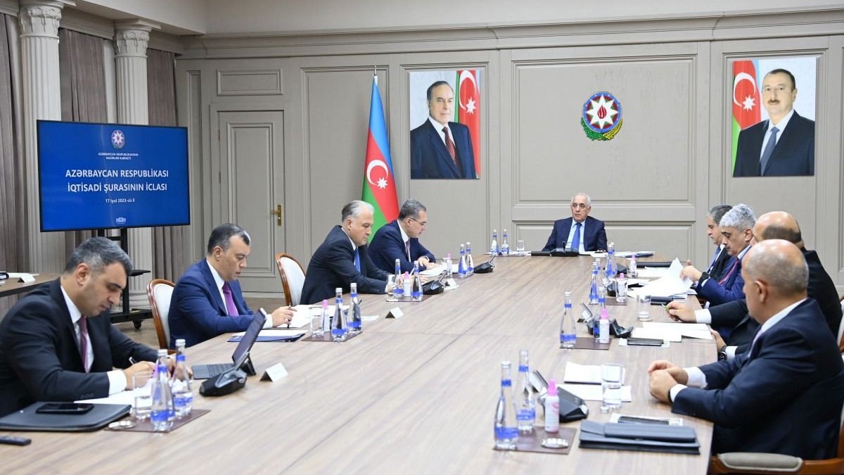 İqtisadi Şuranın iclası olub