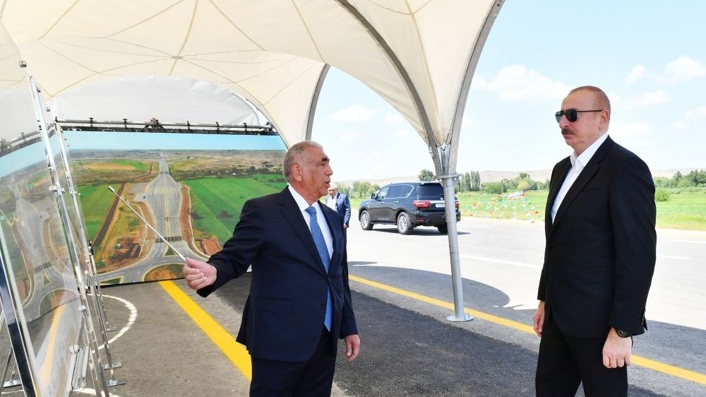 President Ilham Aliyev examines construction progress of 27km-long section of Ahmadbeyli-Fuzuli-Shusha highway