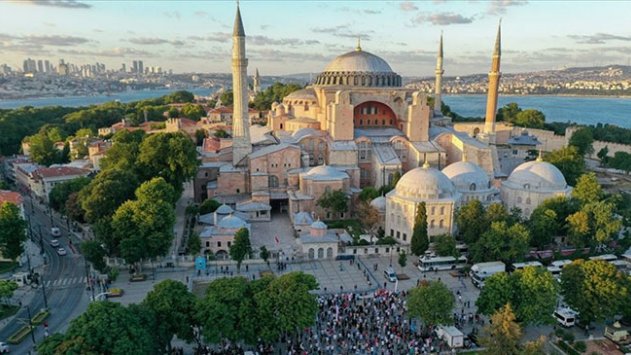 Ayasofya'da açılış yıl dönümü buluşması