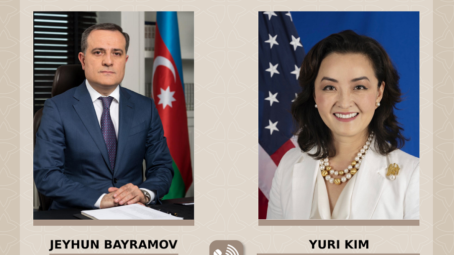 Ceyhun Bayramov ABŞ dövlət katibinin köməkçisi vəzifəsini icra edən Yuri Kim ilə telefonla danışıb