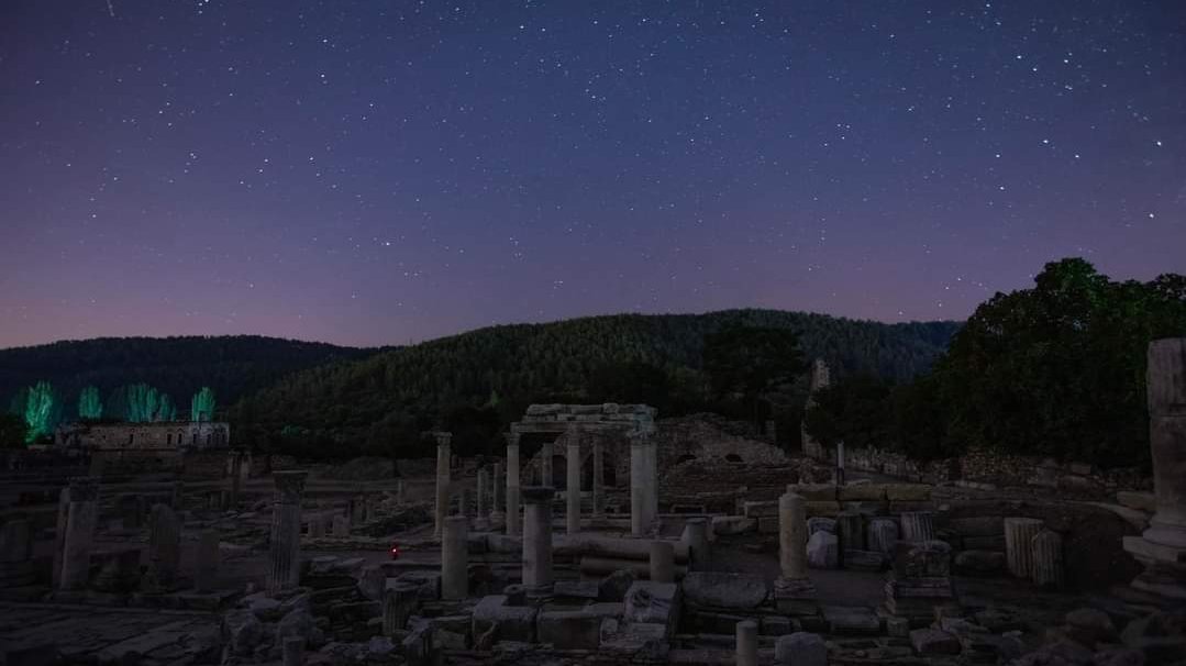 Antik kentte, perseid meteor yağmuru gözlendi