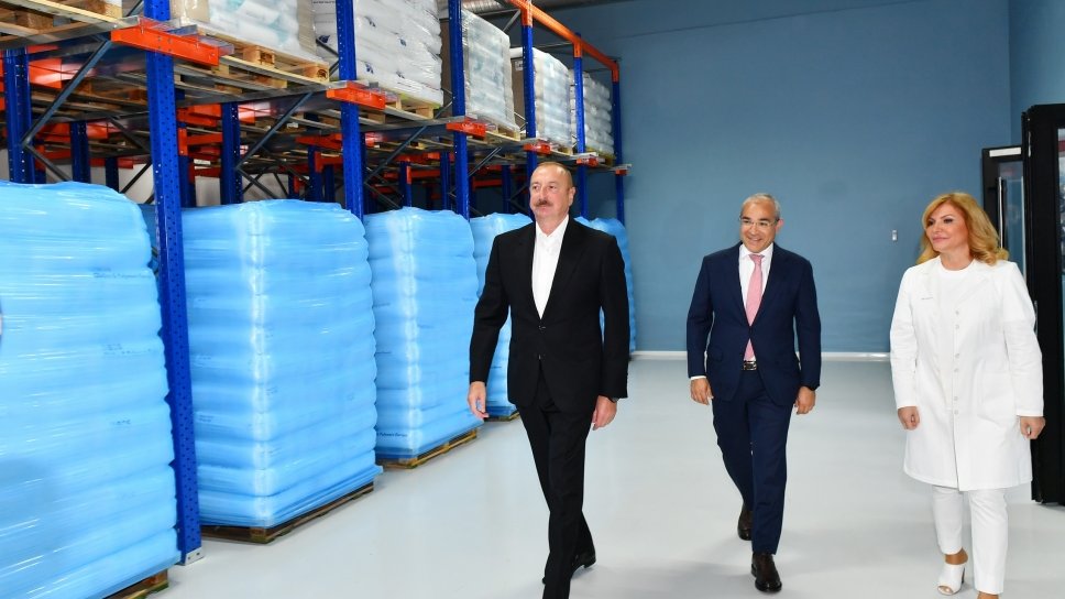 Prezident İlham Əliyev Bakıda “Diamed” dərman istehsalı zavodunun açılışında iştirak edib