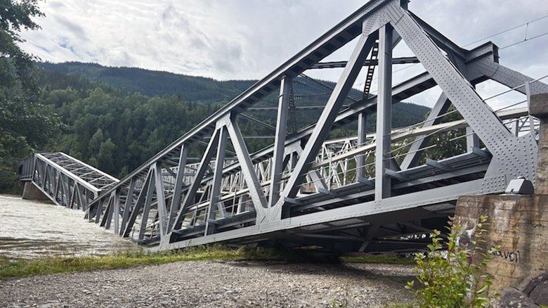 Steel bridge collapsed due to Hans storm in Norway