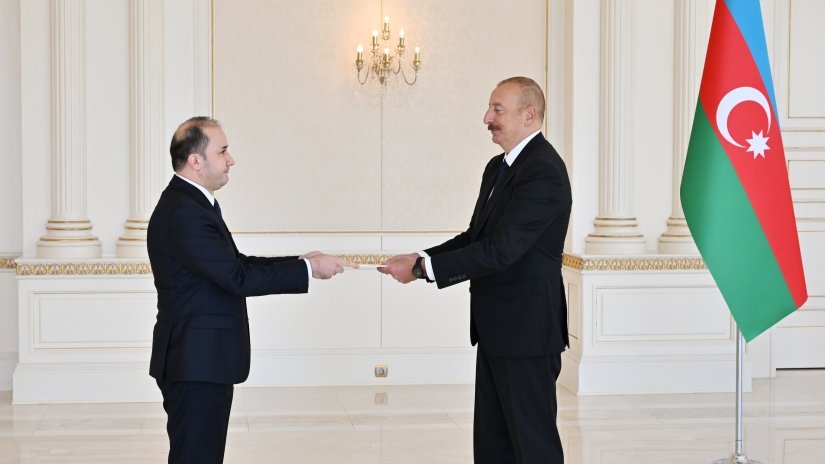 President Ilham Aliyev received credentials of incoming ambassador of Tajikistan