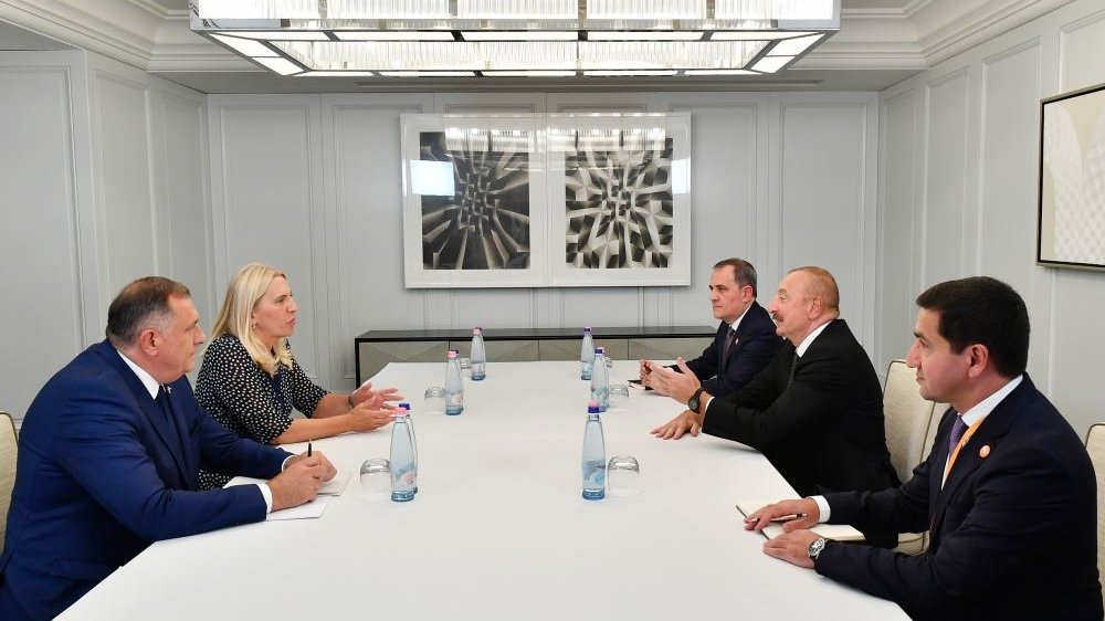 Prezident İlham Əliyevin Bosniya və Herseqovinanın Rəyasət Heyətinin üzvü xanım Jelka Tsviyanoviç və Serb Respublikasının Prezidenti Milorad Dodik ilə görüşü olub