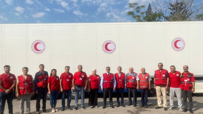 Azərbaycan Qızıl Aypara Cəmiyyəti Qarabağda yaşayan erməniəsilli şəxslər üçün humanitar yardım yola salıb