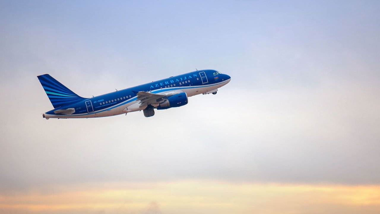 AZAL flights on Baku-Tbilisi route delayed