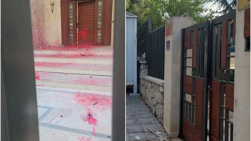 Armenians attack Azerbaijani Embassy building in Lebanon