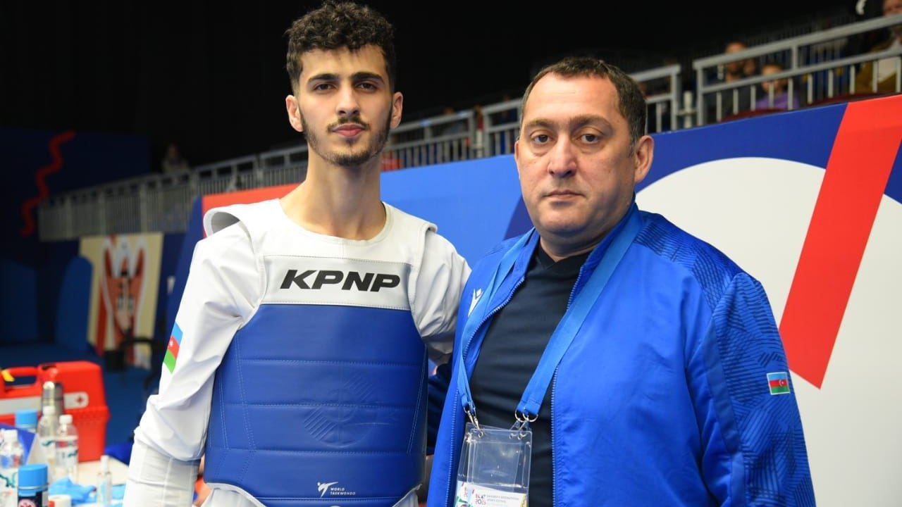 Azerbaijani taekwondo athlete wins silver at competition in Yekaterinburg