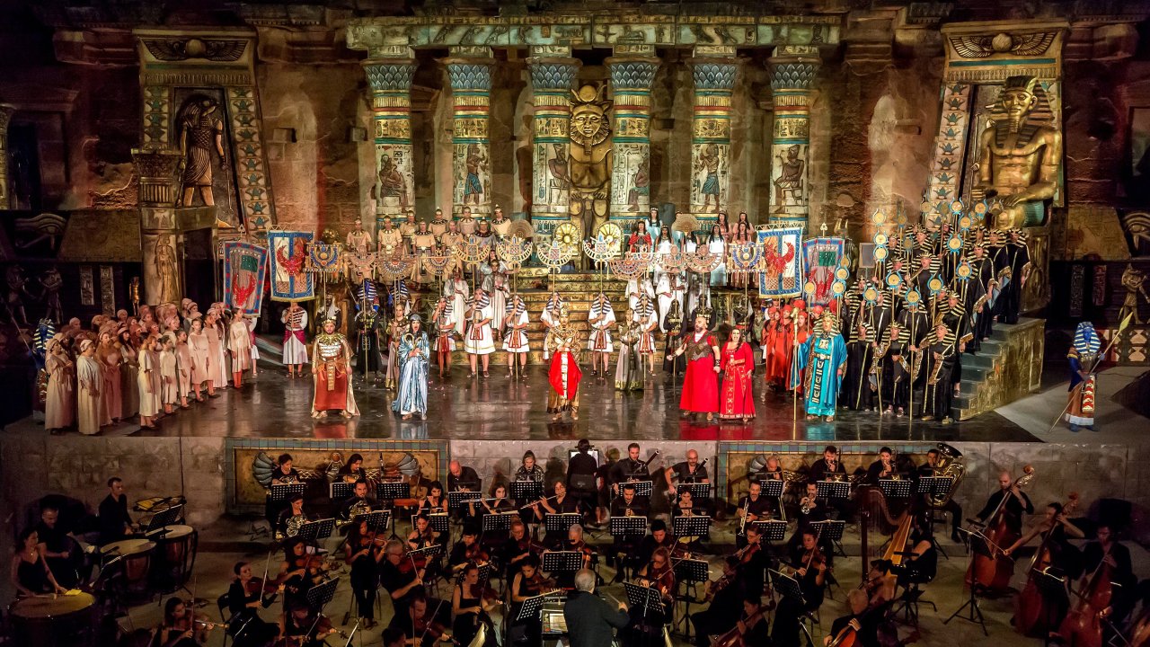 'Uluslararası Aspendos Opera ve Bale Festivali', 'Aida' ile başladı
