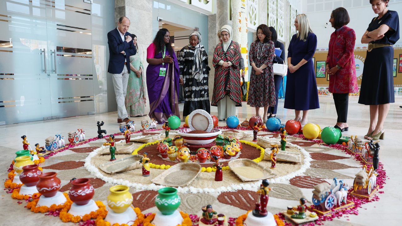 Emine Erdoğan, Yeni Delhi’de lider eşleri bir araya geldi