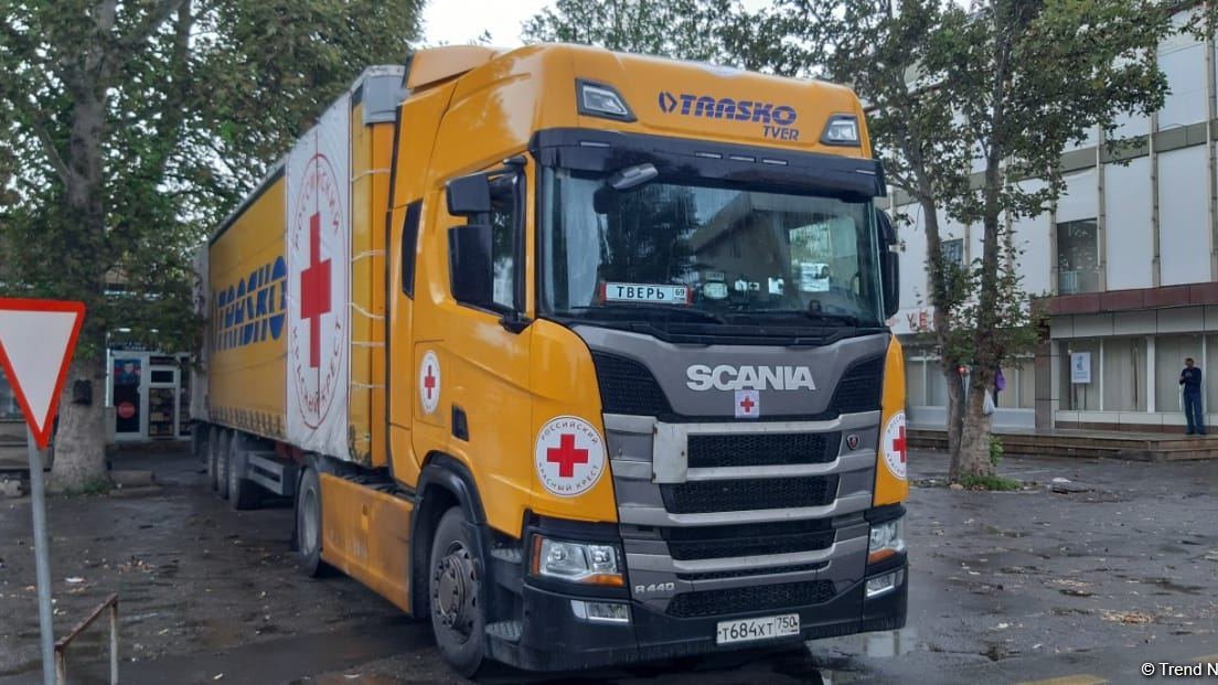 Rusiya QXC-nin ərzaq dolu yük avtomobilinin Xankəndiyə keçidi hələ də gecikir