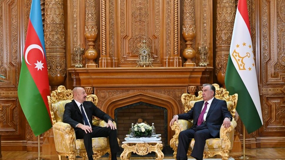 Prezident İlham Əliyevin Tacikistan Prezidenti Emoməli Rəhmon ilə təkbətək görüşü başlayıb