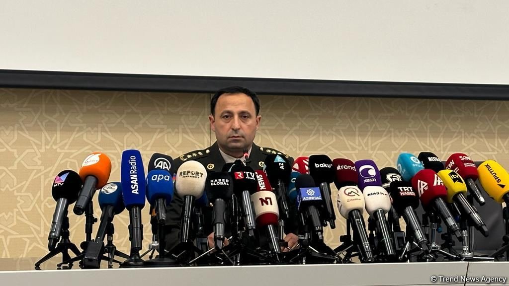 Ermənistanın legitim hərbi hədəfləri dəqiq atəşlərlə sıradan çıxarılır - Anar Eyvazov