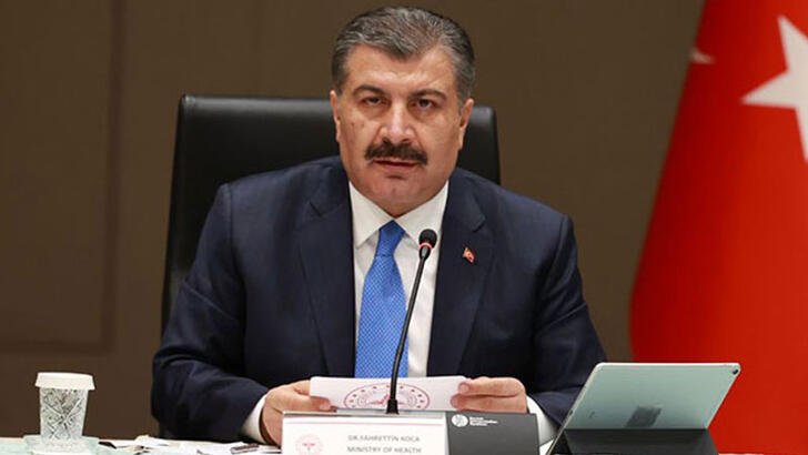 Bakan Koca: Eris varyantının bulaşıcılığı fazla, ancak ağır hastalık yapmıyor