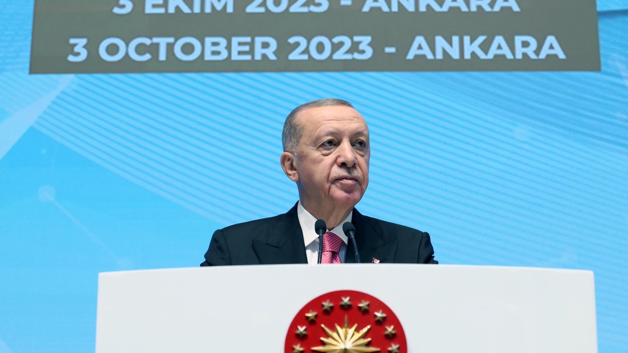 Erdoğan: Sivil anayasa talebine kimsenin kulak tıkama lüksü yoktur