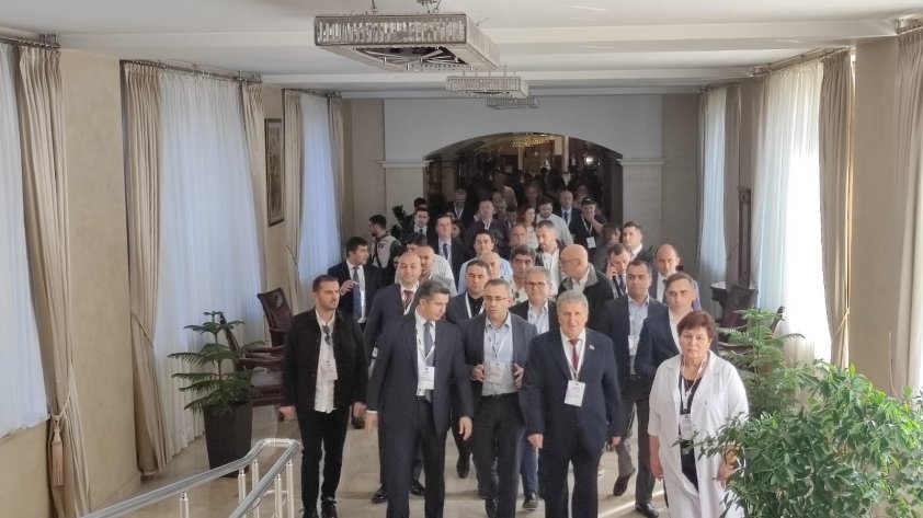 Xarici qonaqlar Naftalan nefti ilə yaxından tanış olublar