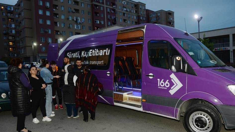 Füzuliyə daha 22 ailə yola salınıb (FOTO)