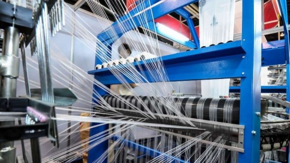 Toxuculuq, geyim və ayaqqabı sahələrində 330,9 milyon manatlıq məhsul istehsal edilib