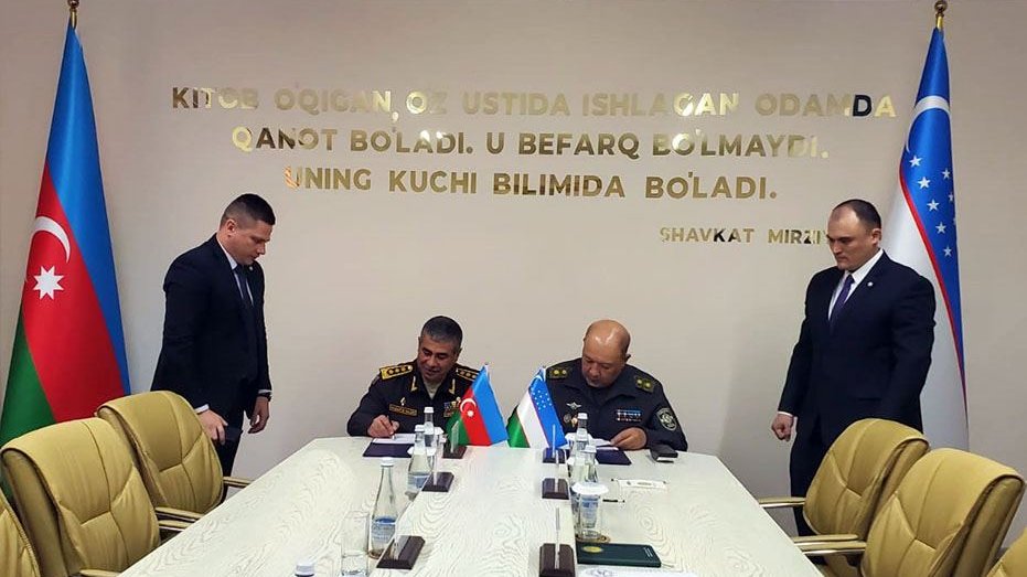 Azerbaijan's and Uzbekistan's defense ministers meet in Bukhara