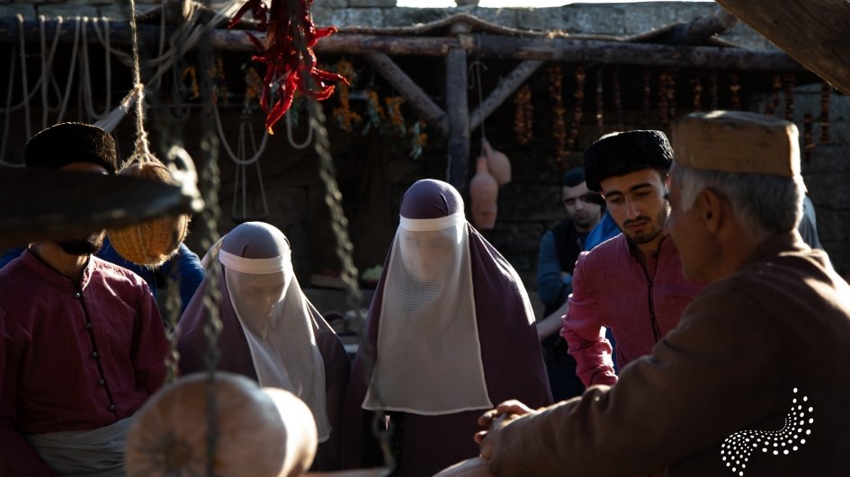 Bakı Media Mərkəzi Hacı Zeynalabdin Tağıyev haqqında film çəkir