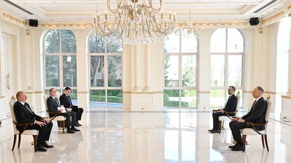 President Ilham Aliyev receives credentials of newly appointed ambassador of Switzerland (PHOTO)