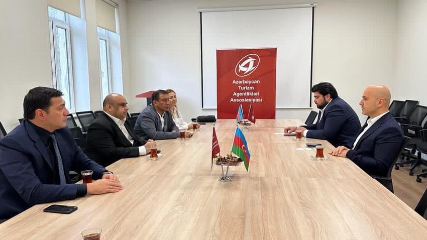 Azərbaycan beynəlxalq hotel şəbəkəsi ilə əməkdaşlıq əlaqələrini müzakirə edib