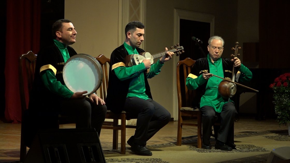 Bakıda “Heydər Əliyev İli” çərçivəsində “Azərbaycan–Amerika Mədəniyyət körpüsü: Cefri Verbok” adlı tədbir keçirilib (VİDEO)