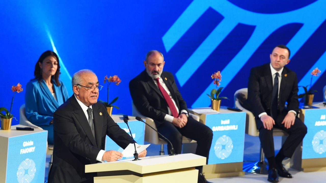 Əli Əsədov konfransda Nikol Paşinyanın CAVABINI VERDİ