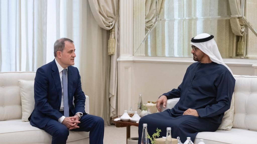 Azərbaycan ilə BƏƏ arasında əməkdaşlıq gündəliyi müzakirə olunub