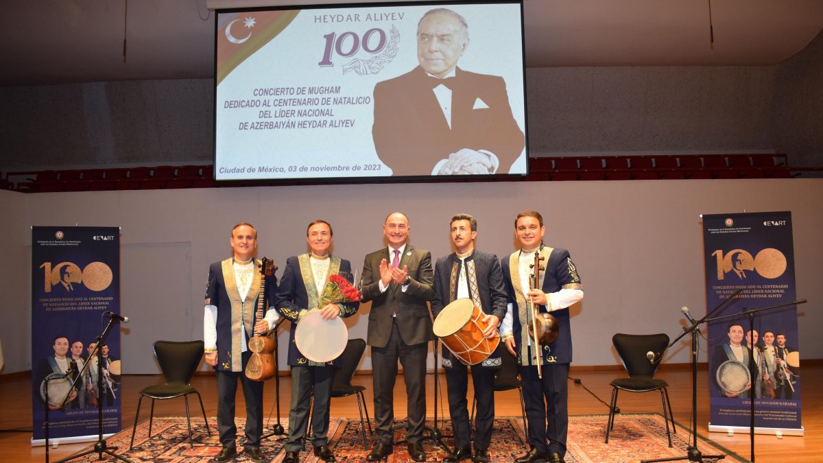 Meksikada Azərbaycan muğamı gecəsi keçirilib