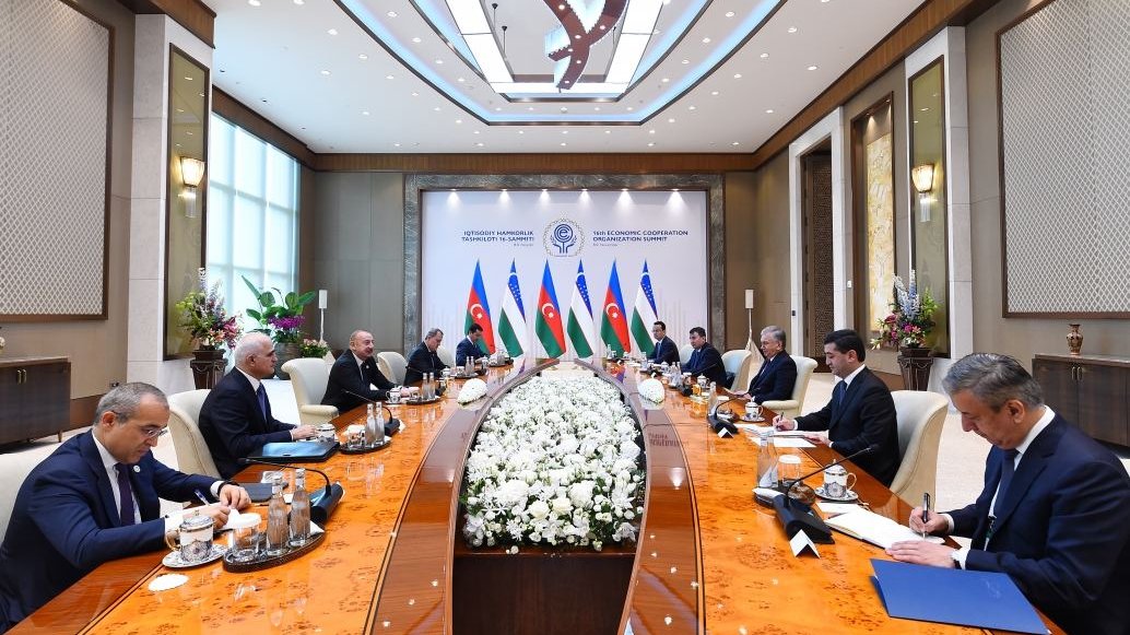 President Ilham Aliyev meets President Shavkat Mirziyoyev in Tashkent (PHOTO)