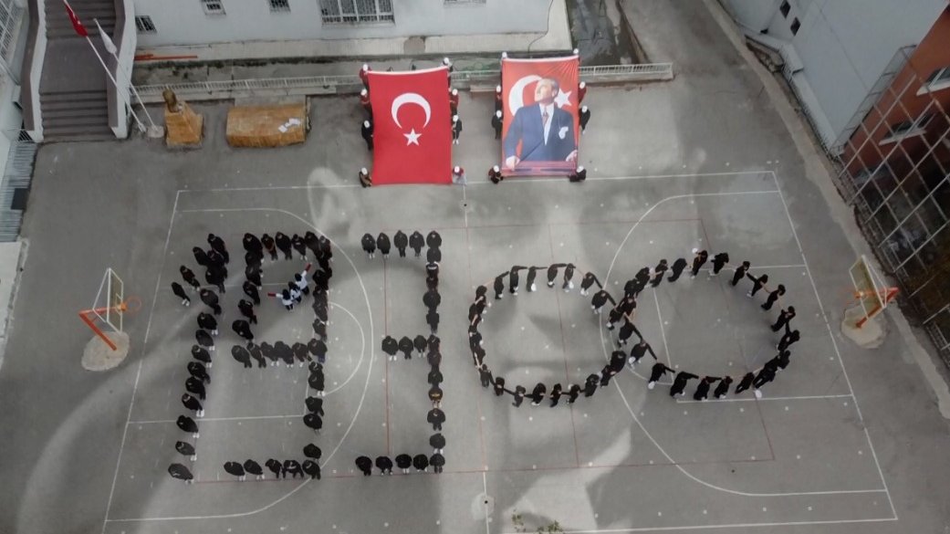 Amasya’da öğrencilerden 10 Kasım koreografisi