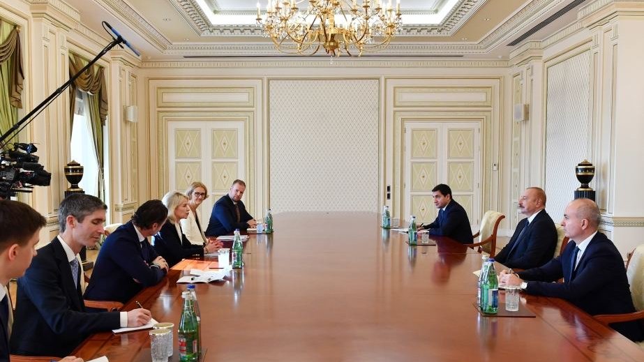 President Ilham Aliyev receives President of OSCE Parliamentary Assembly (PHOTO)