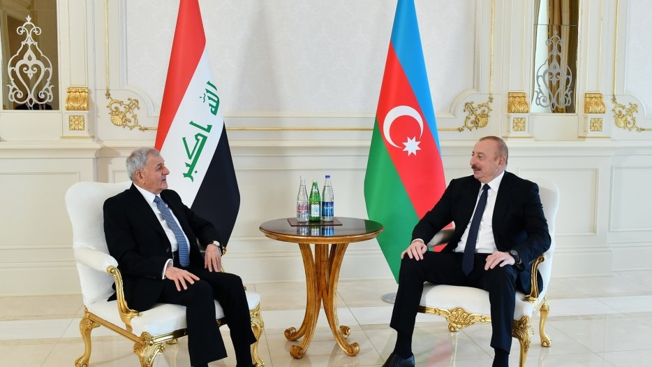 President Ilham Aliyev, President of Iraq hold one-on-one meeting (PHOTO)