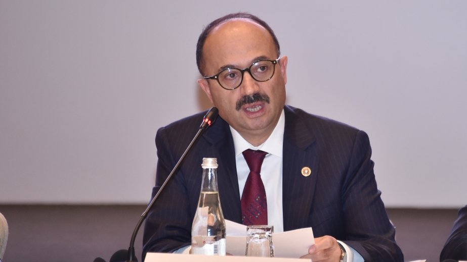 Türk deputat: İslamofobiyaya qarşı mübarizə üçün Türk dünyasının birgə əməkdaşlığı vacibdir