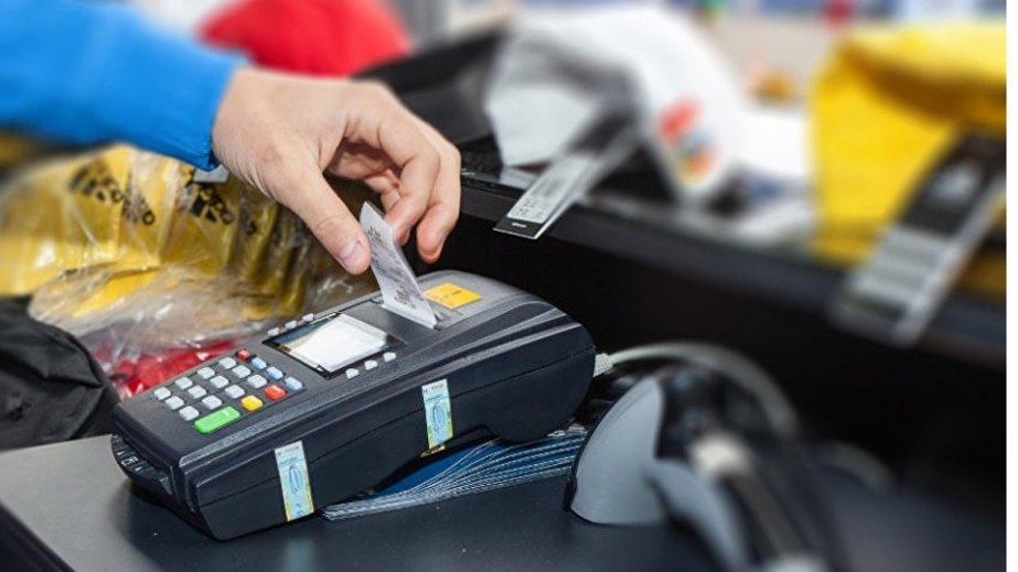 May ayında kartlar vasitəsilə aparılan ölkədaxili nağdsız ödənişlərin həcmi 6259 milyon manat olub